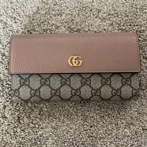 Brand New Never Used Gucci Wallet
